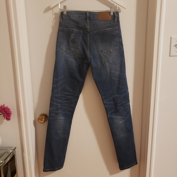 Urban Heritage UH Denim Dark Faded Distressed Ripped Jeans Woman Size 28 NWOT - Picture 2 of 15